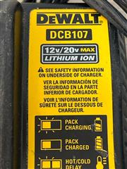 DEWALT DCB107